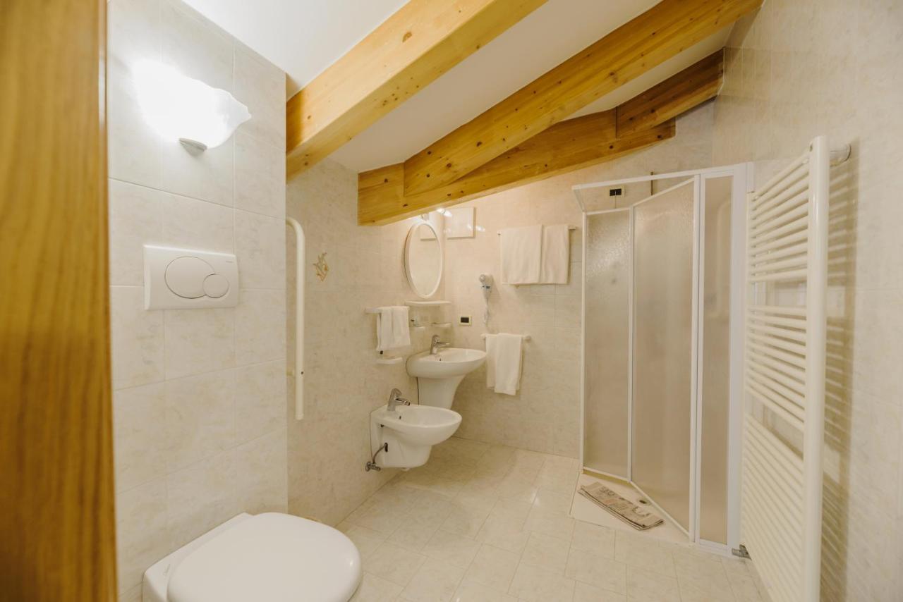 Hotel Rosa Wellness & Spa Vigo di Fassa Eksteriør billede